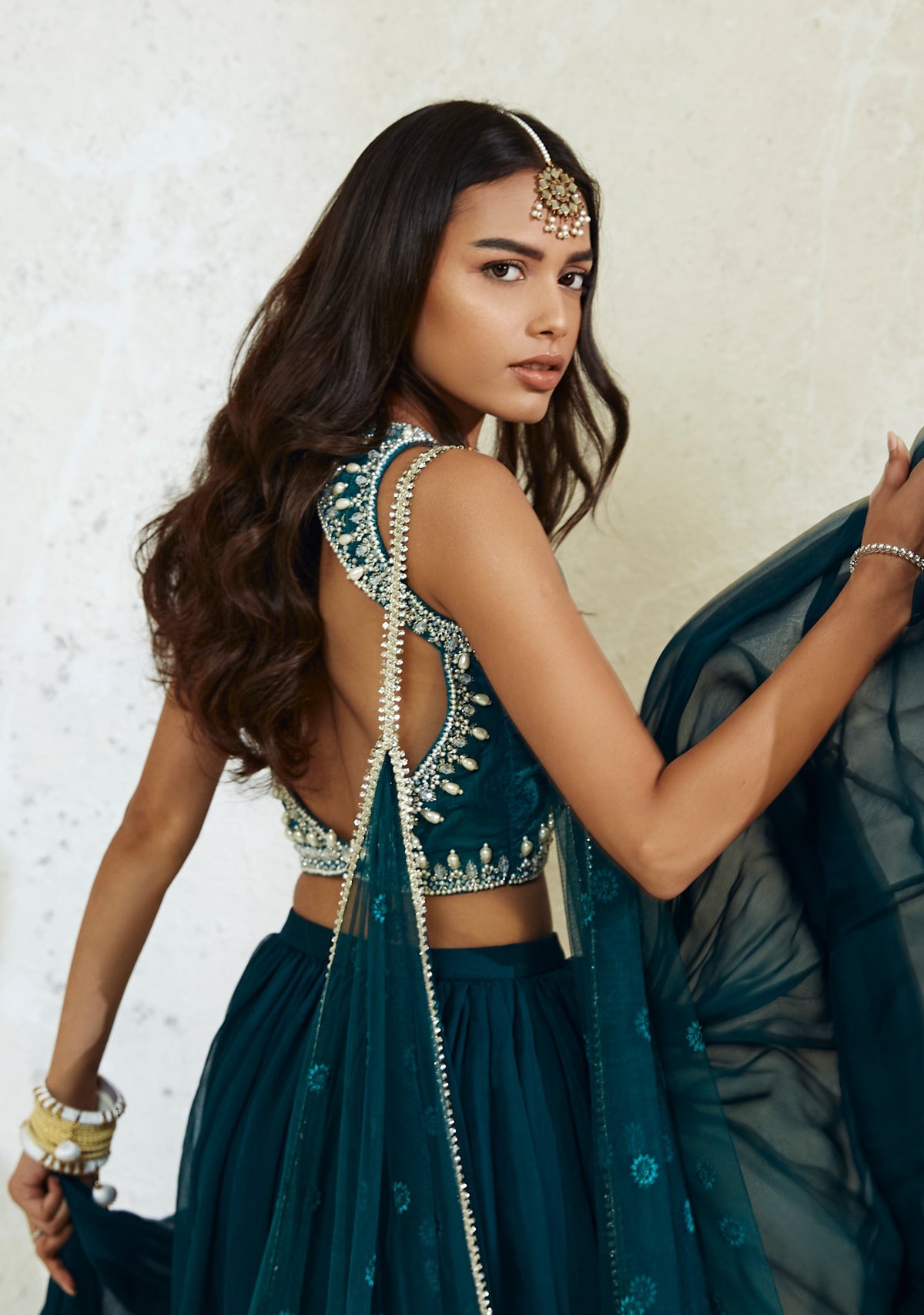 Sarina Teal