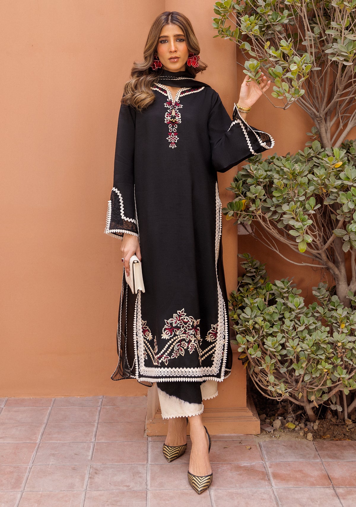 Kainaz Black