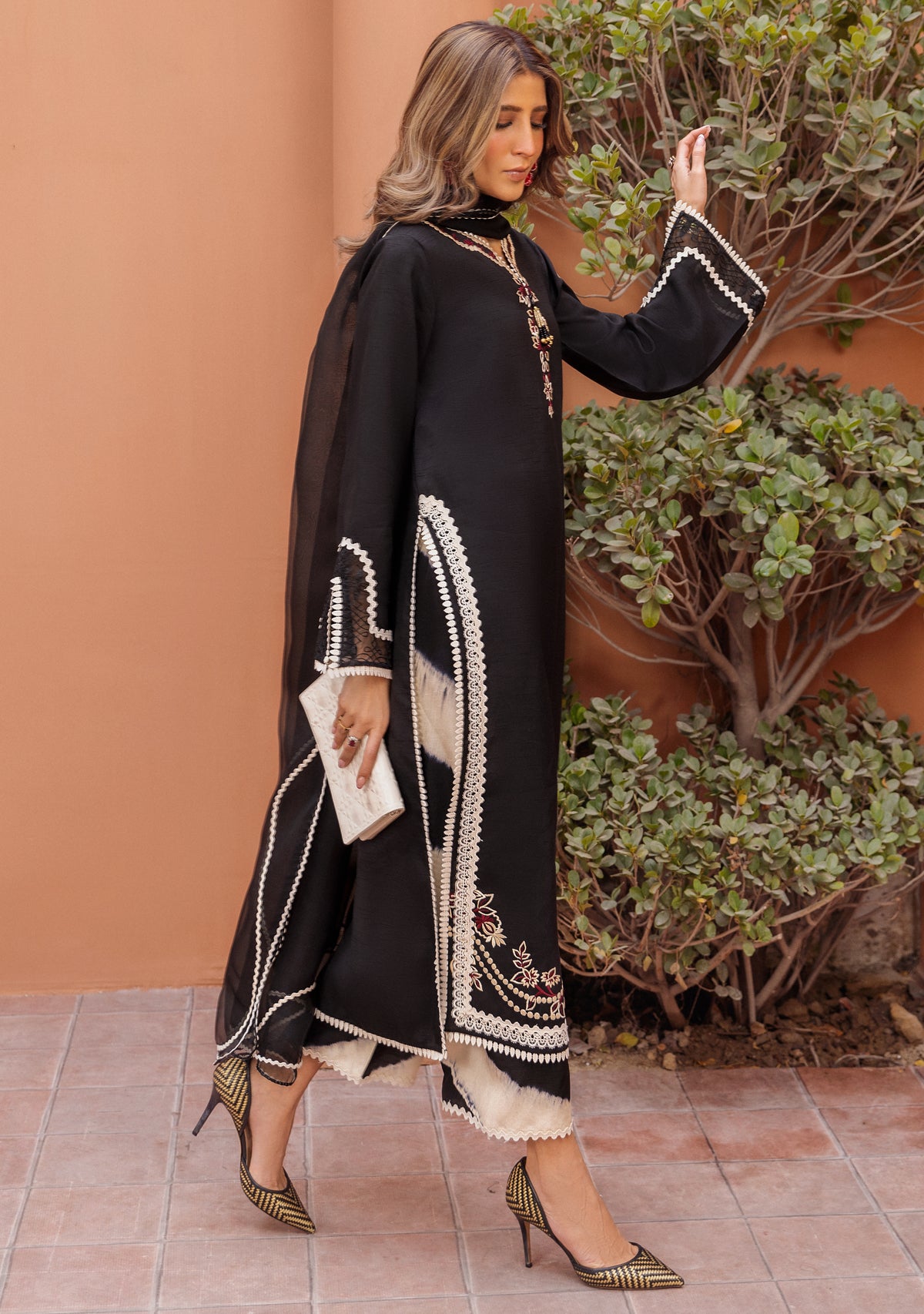 Kainaz Black